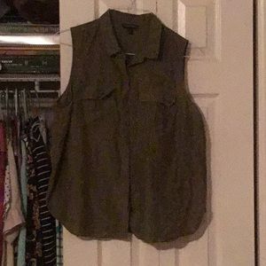 CLOSET CLEAN OUT dark green sleeveless button up